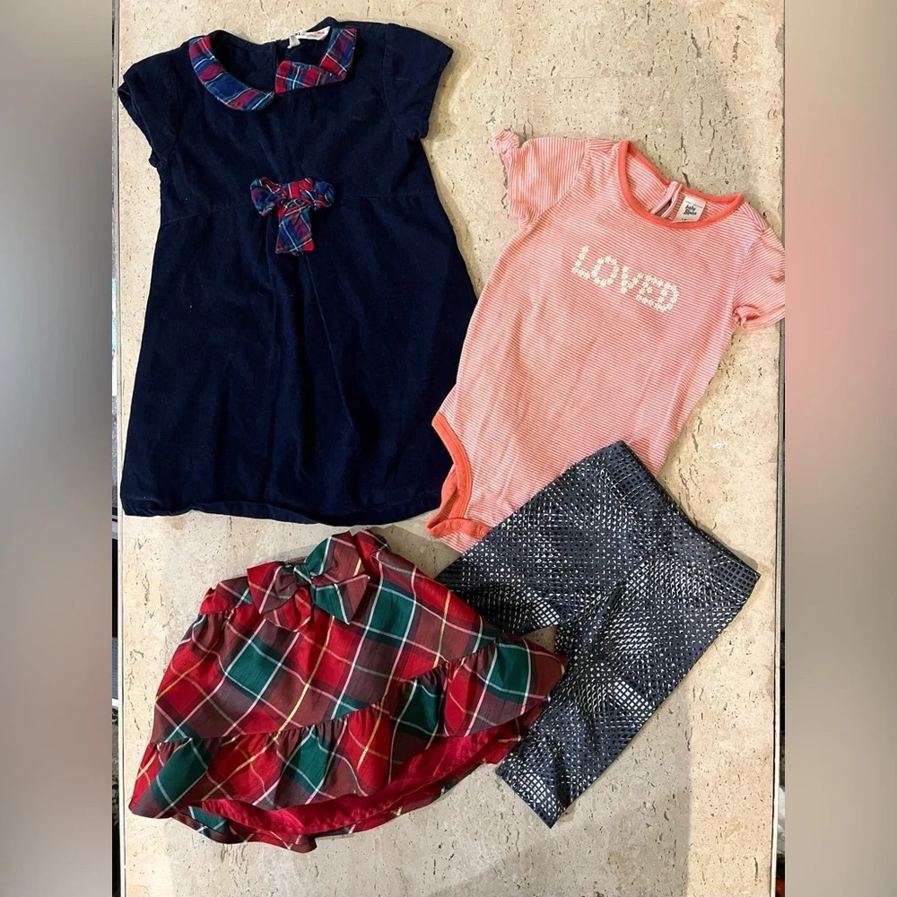 Girl’s Cloths Bundle 12-18 Months Dresses, Shirts, Pants,Skirts, Sleepsack  9 Pc - Picture 8 of 8